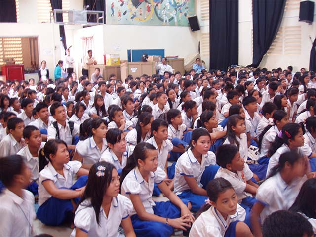 J-Family – with Children on Children’s Day 2009